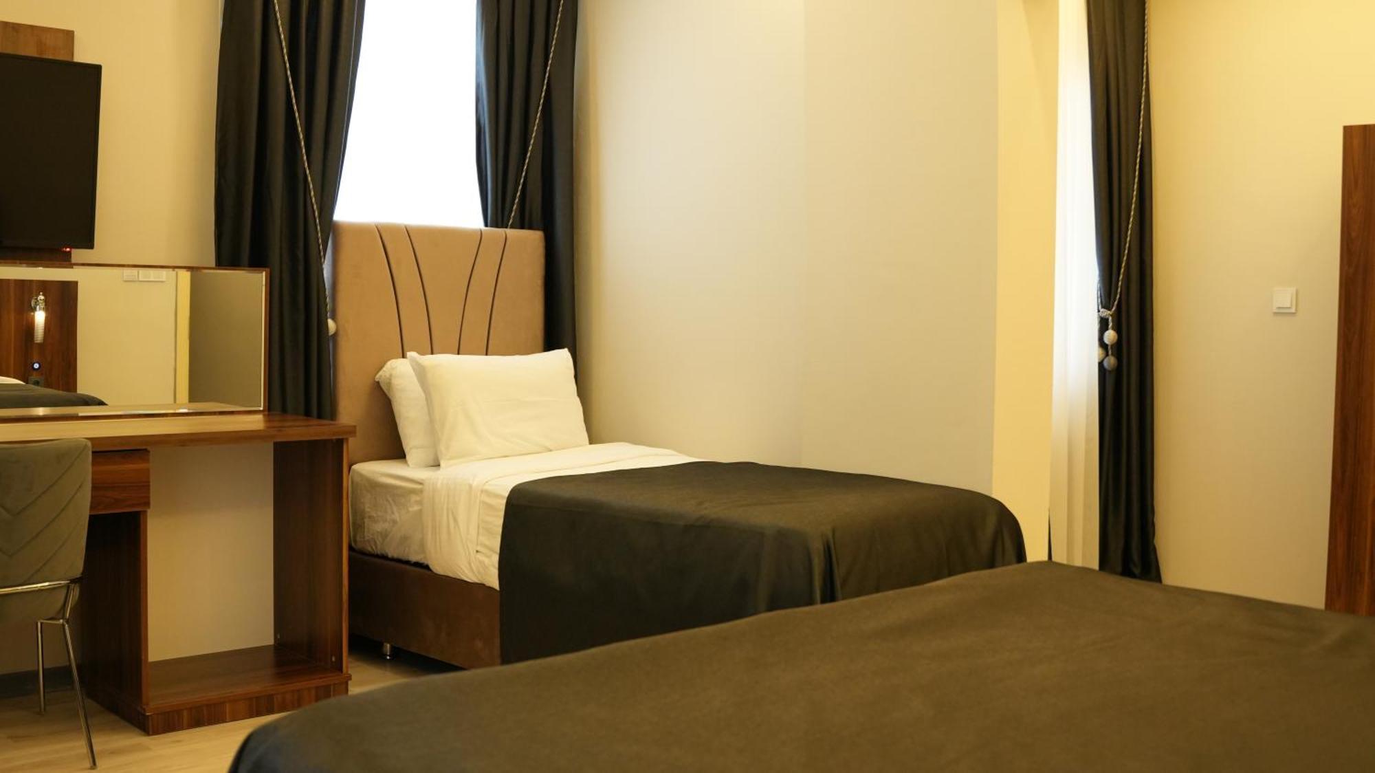 Grand Krone Hotel Cinarcik Екстер'єр фото