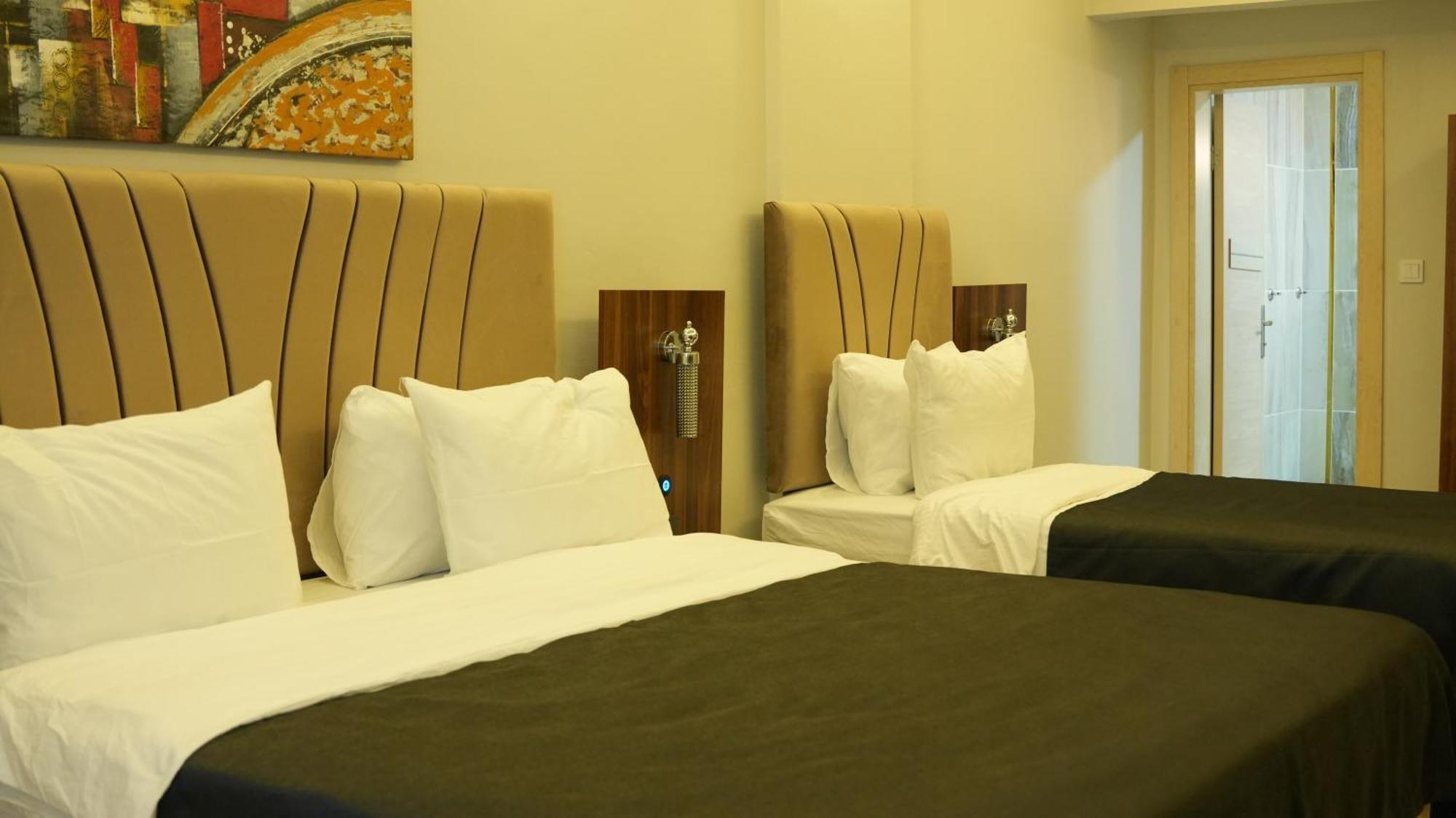 Grand Krone Hotel Cinarcik Екстер'єр фото