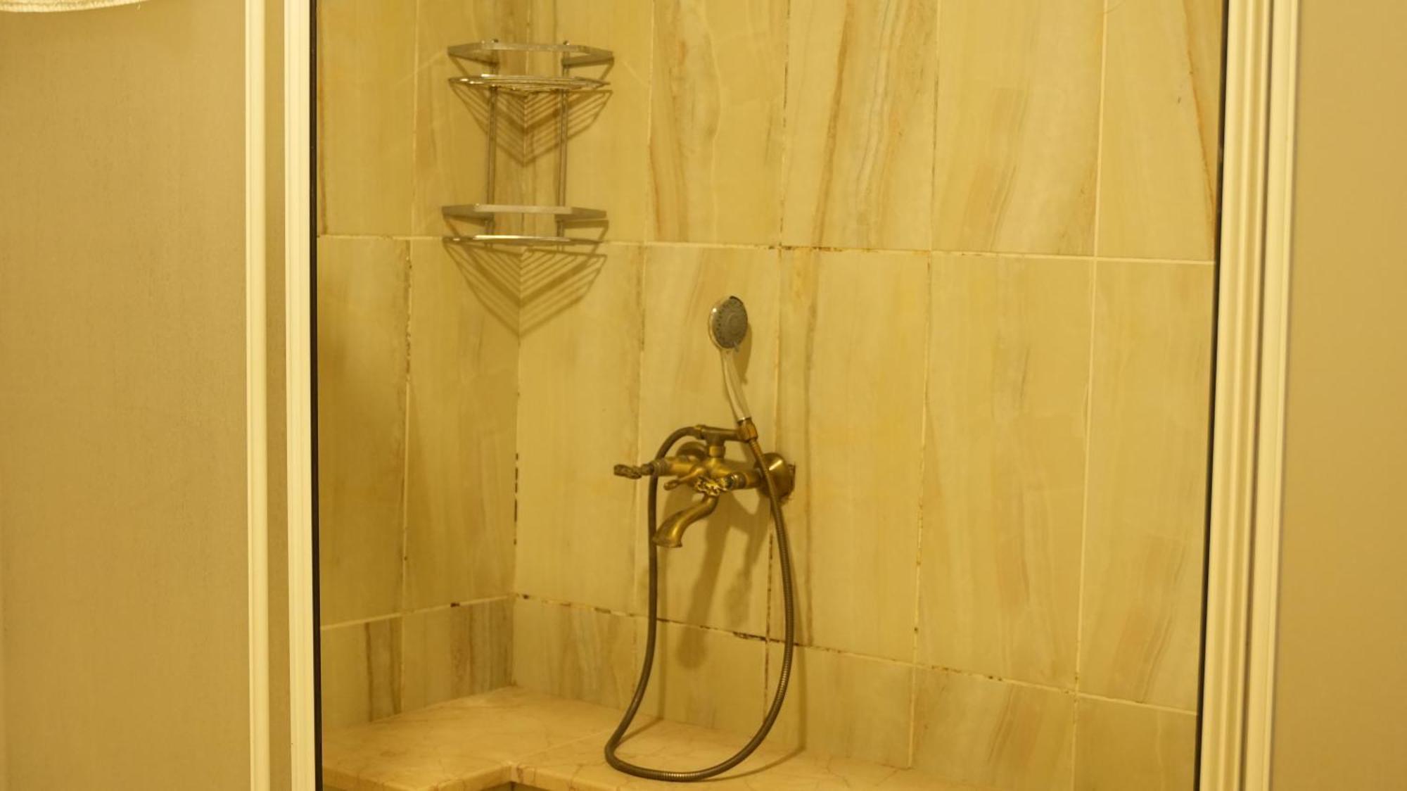 Grand Krone Hotel Cinarcik Екстер'єр фото